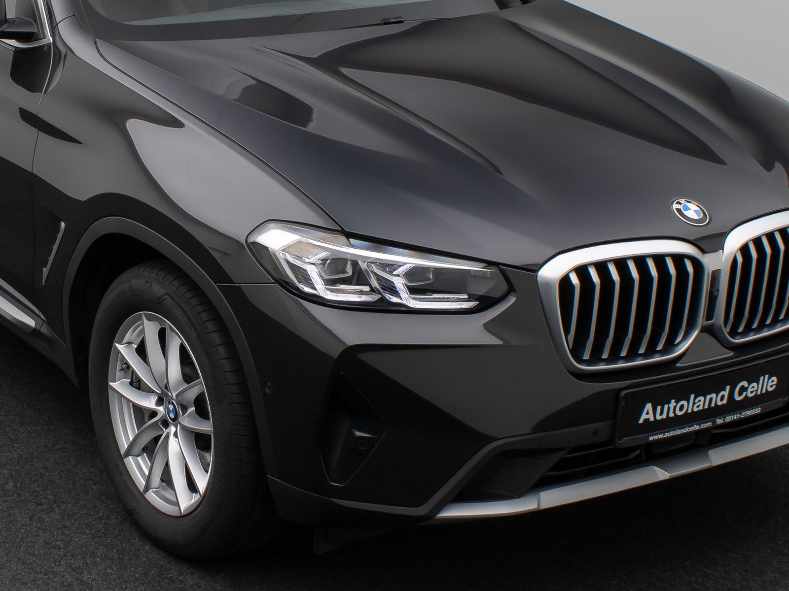 Fahrzeugabbildung BMW X3 xD30i Panorama 360°HUD DAB HiFi Komfort Sport