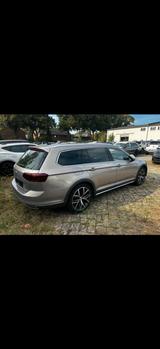 Volkswagen Passat Alltrack 2.0 TDI DSG 4Motion Sitzklima - VW Passat Alltrack von privat
