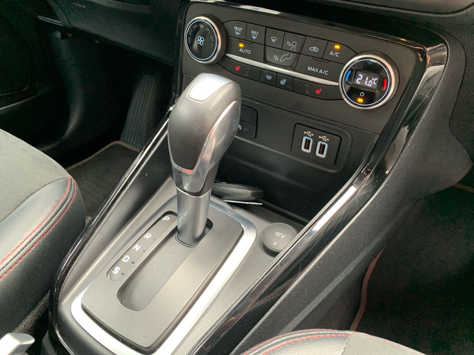 Fahrzeugabbildung Ford EcoSport 1.0 EcoBoost Automatik ST-Line Start/St