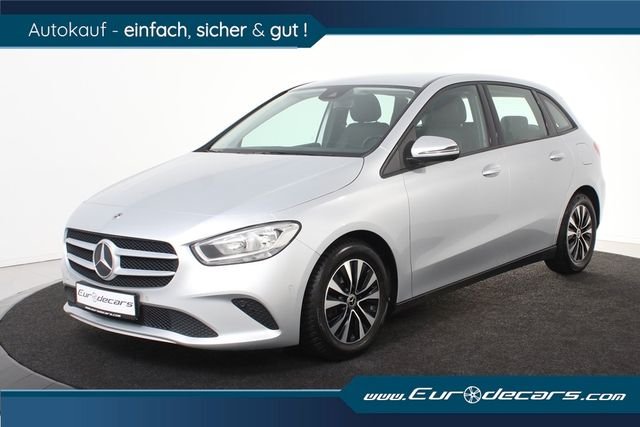 Mercedes-Benz B 180 Style *1.Hand*Navi*T-Leder*SHZ*DAB*