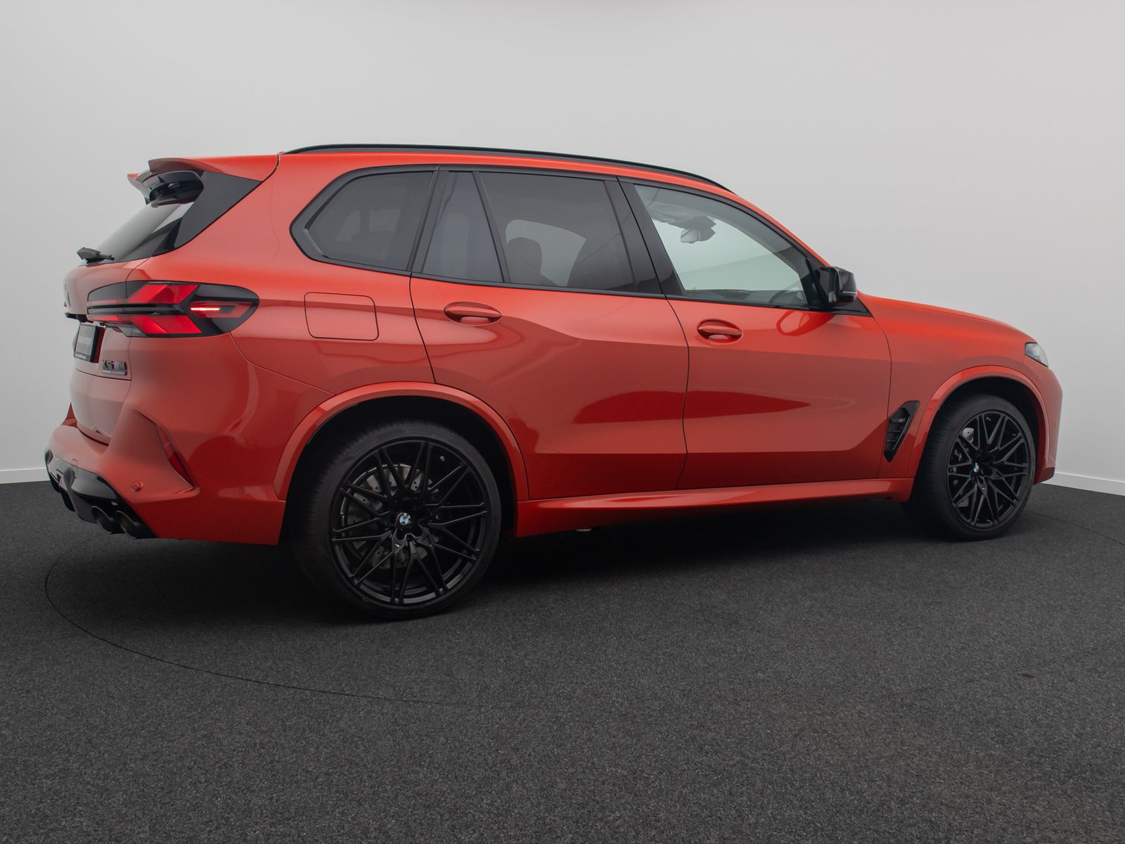 Fahrzeugabbildung BMW X5 M Competition Sky Lounge B&W Massage MegaVoll