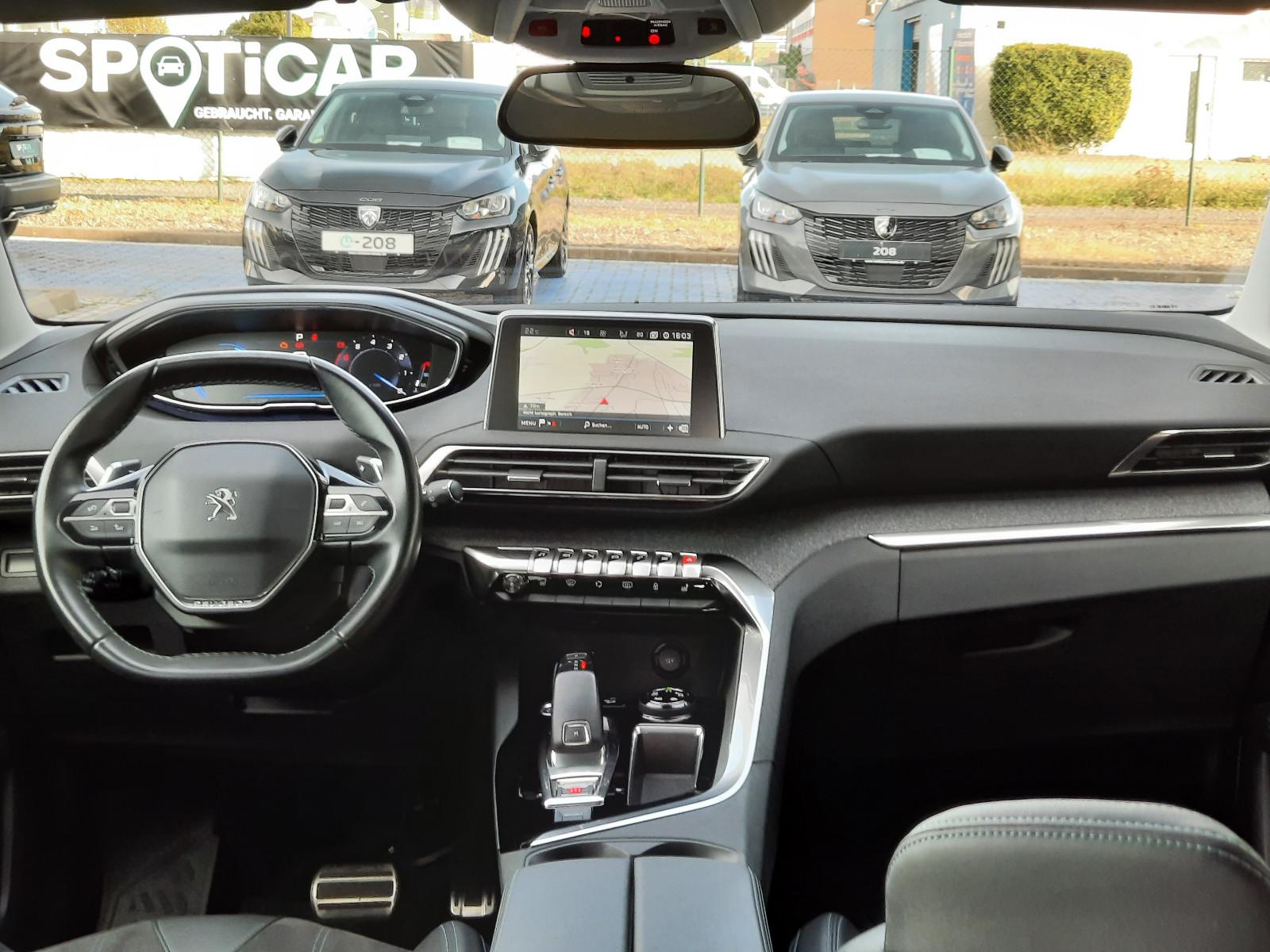 Peugeot 3008 Crossway EAT8  NAVI SH ELHK GJR aAHK