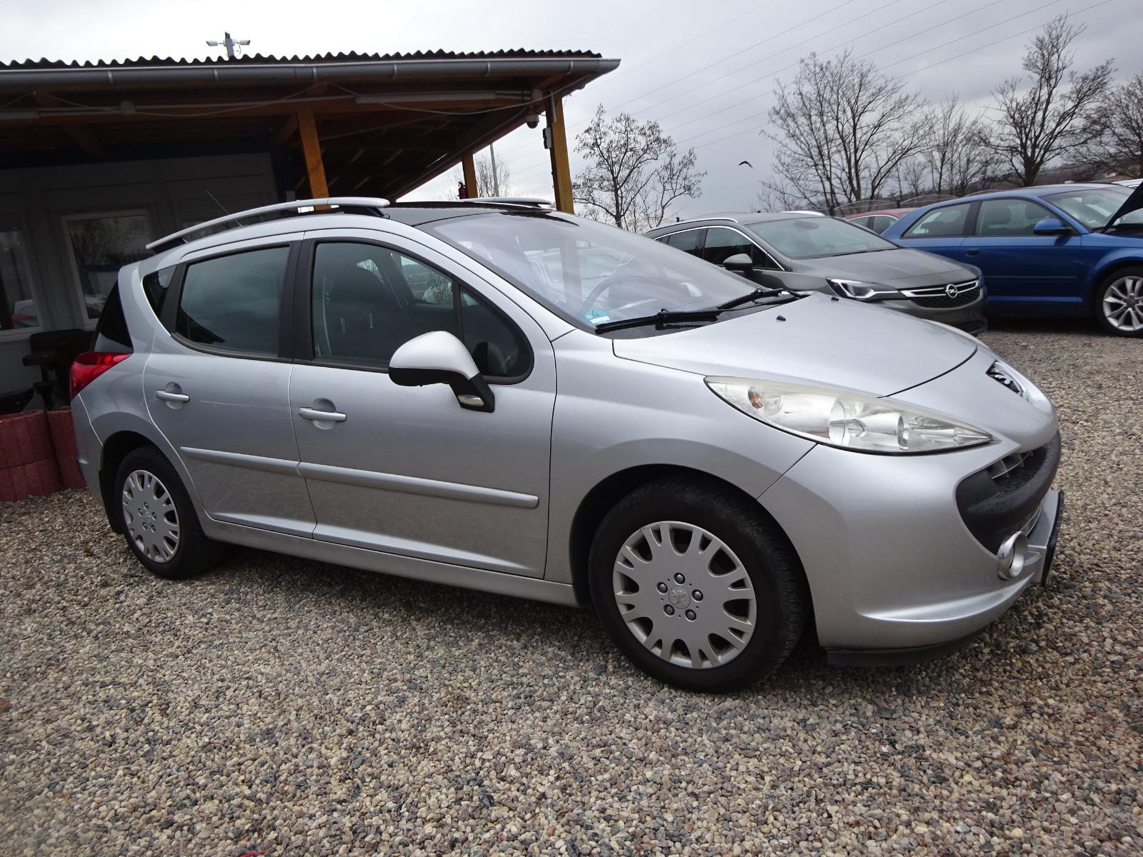 Peugeot 207 2008 — interior