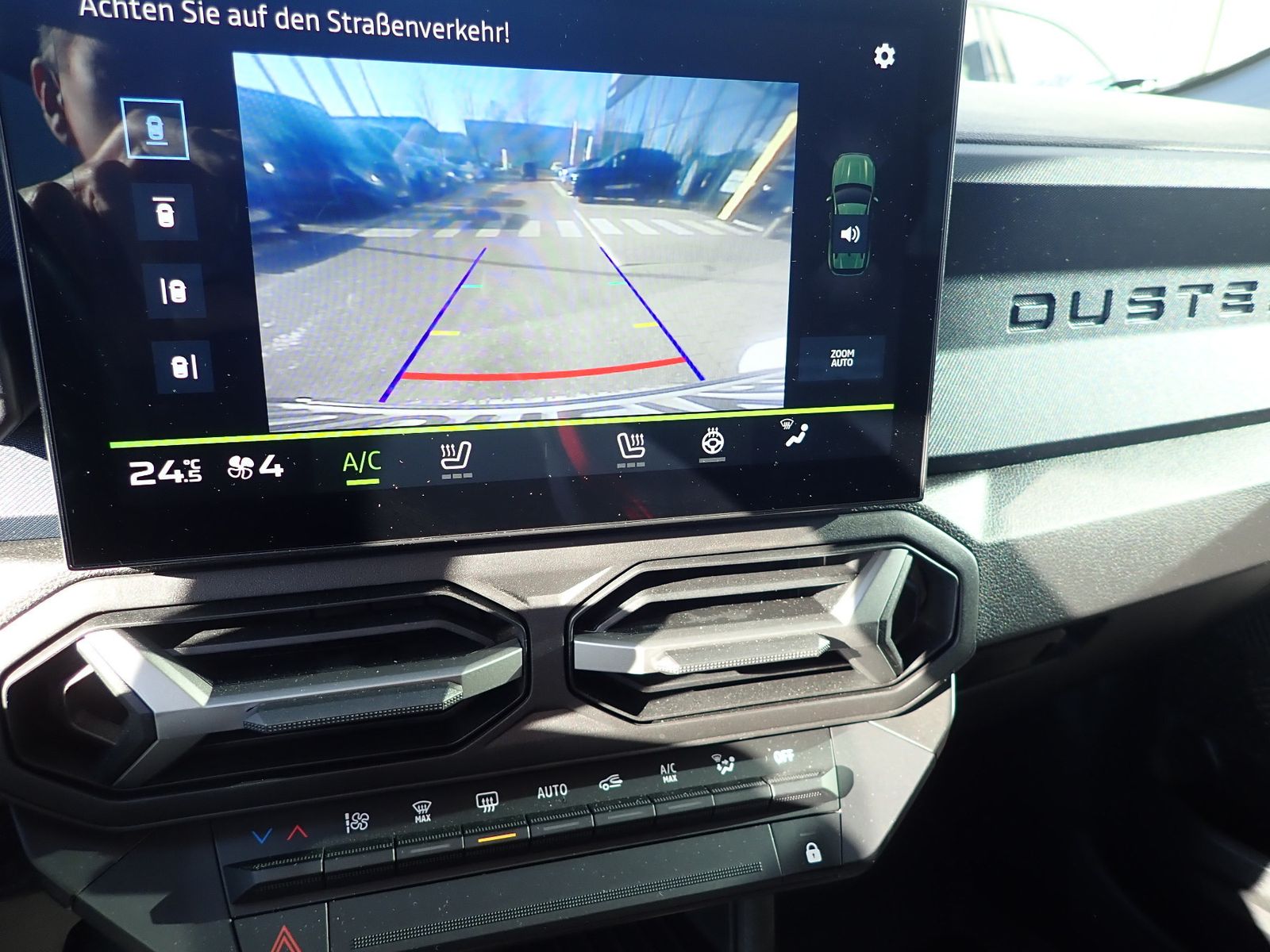 Fahrzeugabbildung Dacia Duster Hybrid 140 Journey