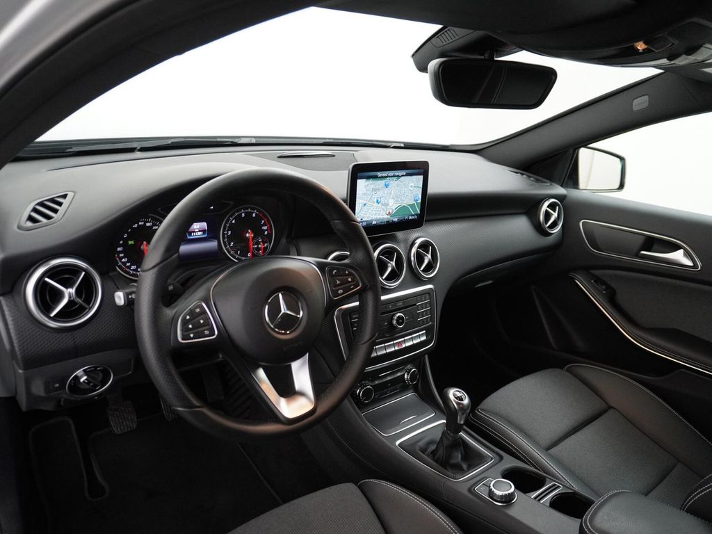 Mercedes-Benz A 160 Sport Edition AMG Styling