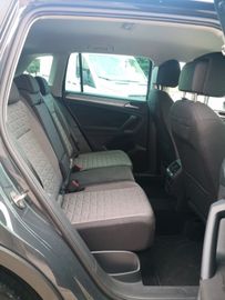 Volkswagen Tiguan - 12
