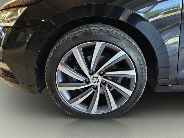 Octavia Combi Tour 2.0 TDI DSG*AHK*MATRIX*