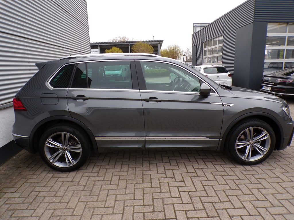 Fahrzeugabbildung Volkswagen Tiguan 1,5 TSI DSG Highline *R-Line*Pano*LED*ACC