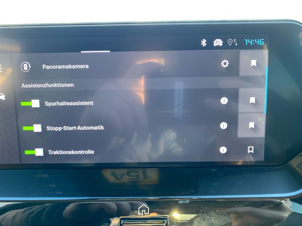 Fahrzeugabbildung Citroën C4 Hybrid 145 Automatik MAX *Winter+Techno-Pak*