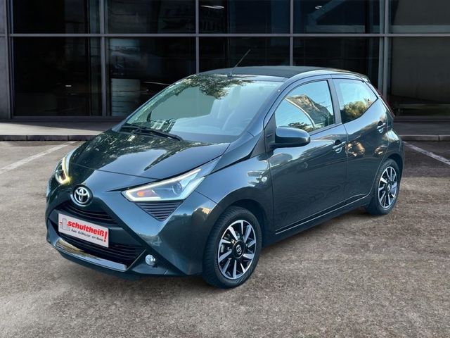 Toyota Aygo x-sky