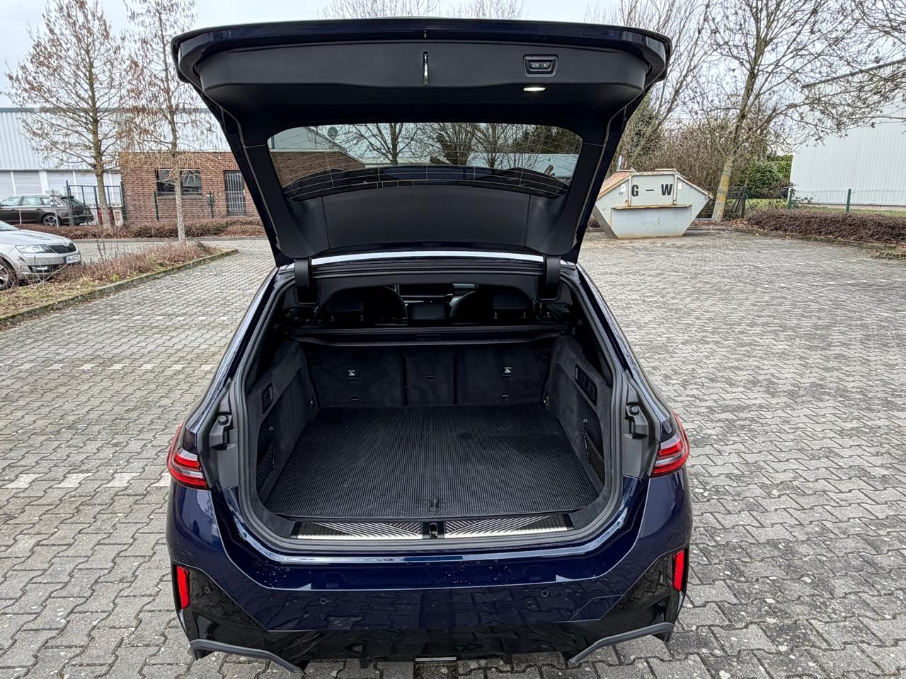 BMW 530 e xDrive M Sport Pro Bower&Wilk Hinterachsle