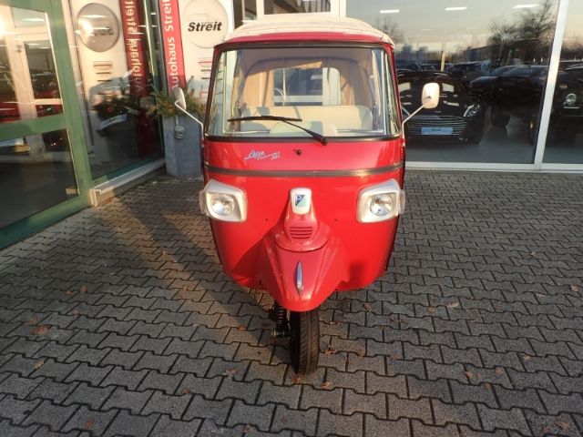 Fahrzeugabbildung Piaggio Ape Calessino 200 wenig Kilometer