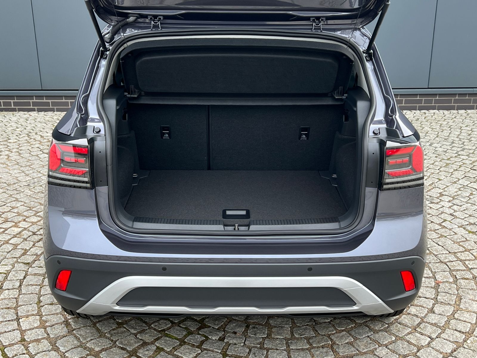 Fahrzeugabbildung Volkswagen T-Cross Life 1.0 TSI DSG *LED, ACC, Klima, Ready