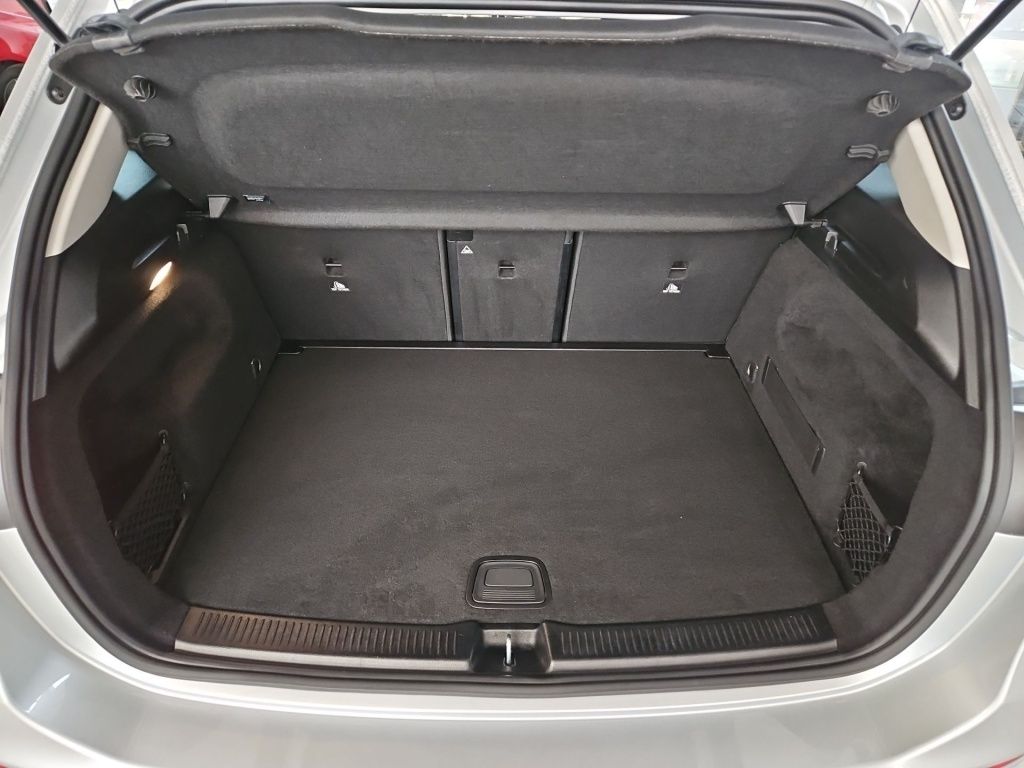 Fahrzeugabbildung Mercedes-Benz B 200 Progressive AHK Multibeam Sound SHZ Ambie.