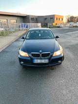 BMW E90 320i mit frischen TÜV - BMW 320 Limousine 320i e90 mit Benzin-Antrieb