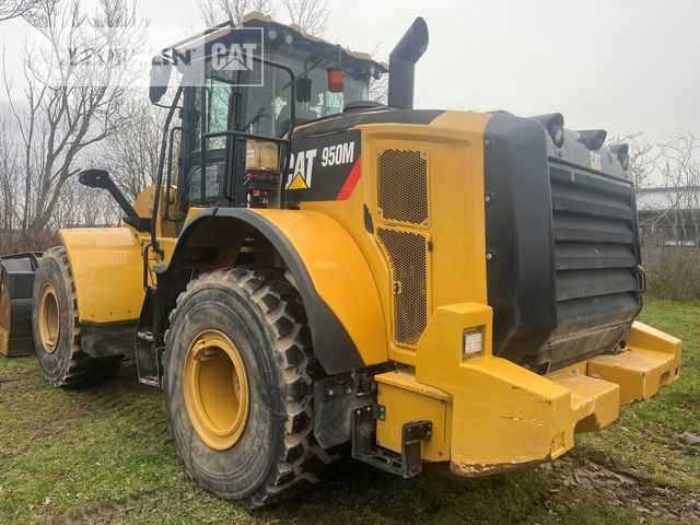 CAT 950M