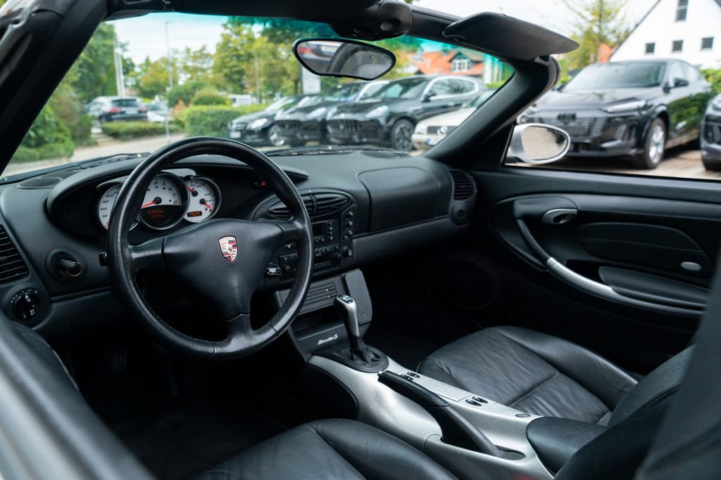 Porsche Boxster S/ SITZHEIZUNG/ CD/ HARMAN/ ALARM/ 18" Porsche Boxster S/ SITZHEIZUNG/ CD/ HARMAN/ ALARM/ 18"