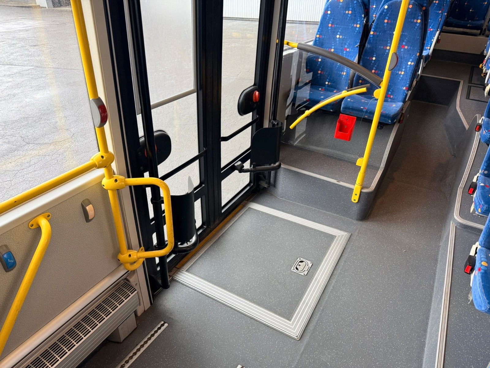 MAN  2016 - Image 23 of 27