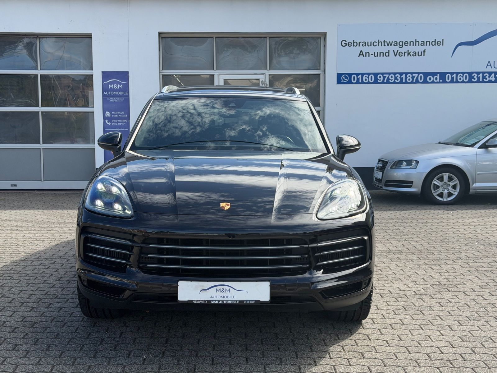 Porsche Cayenne - 1