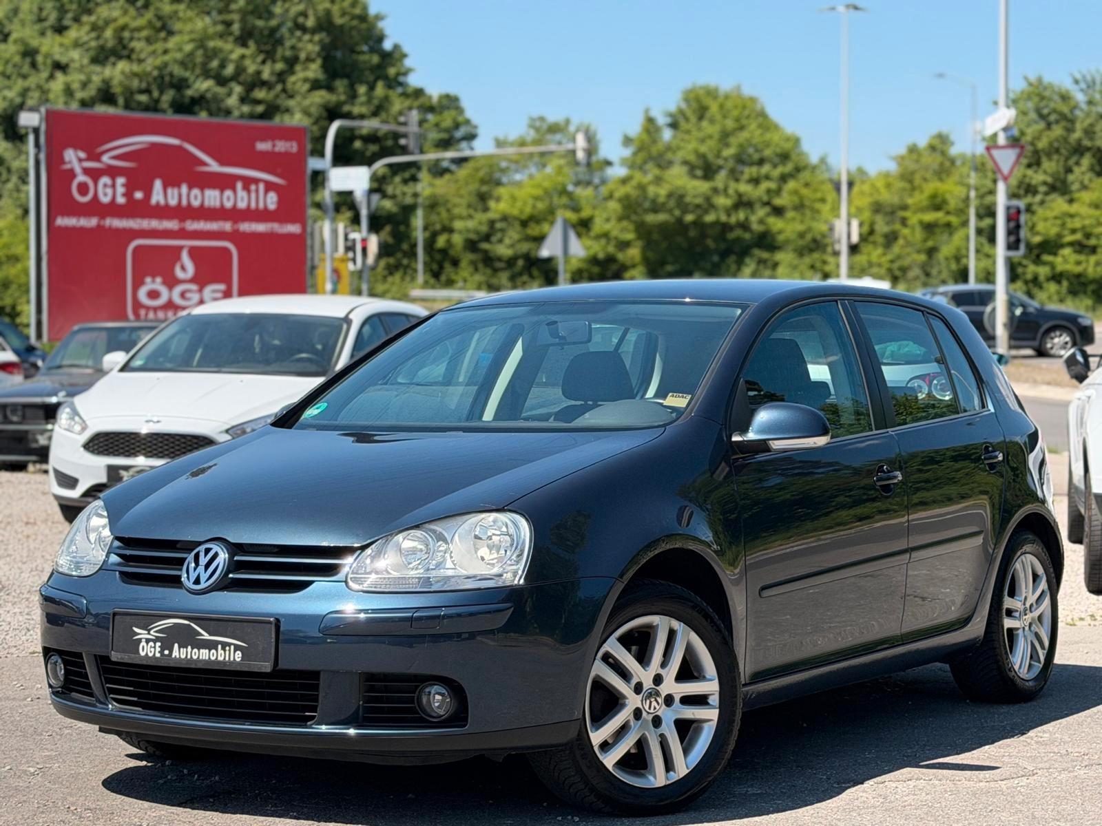 Volkswagen Golf V 1.6 Lim. Tour 1.Hand/TÜV/PDC/Sitzh.