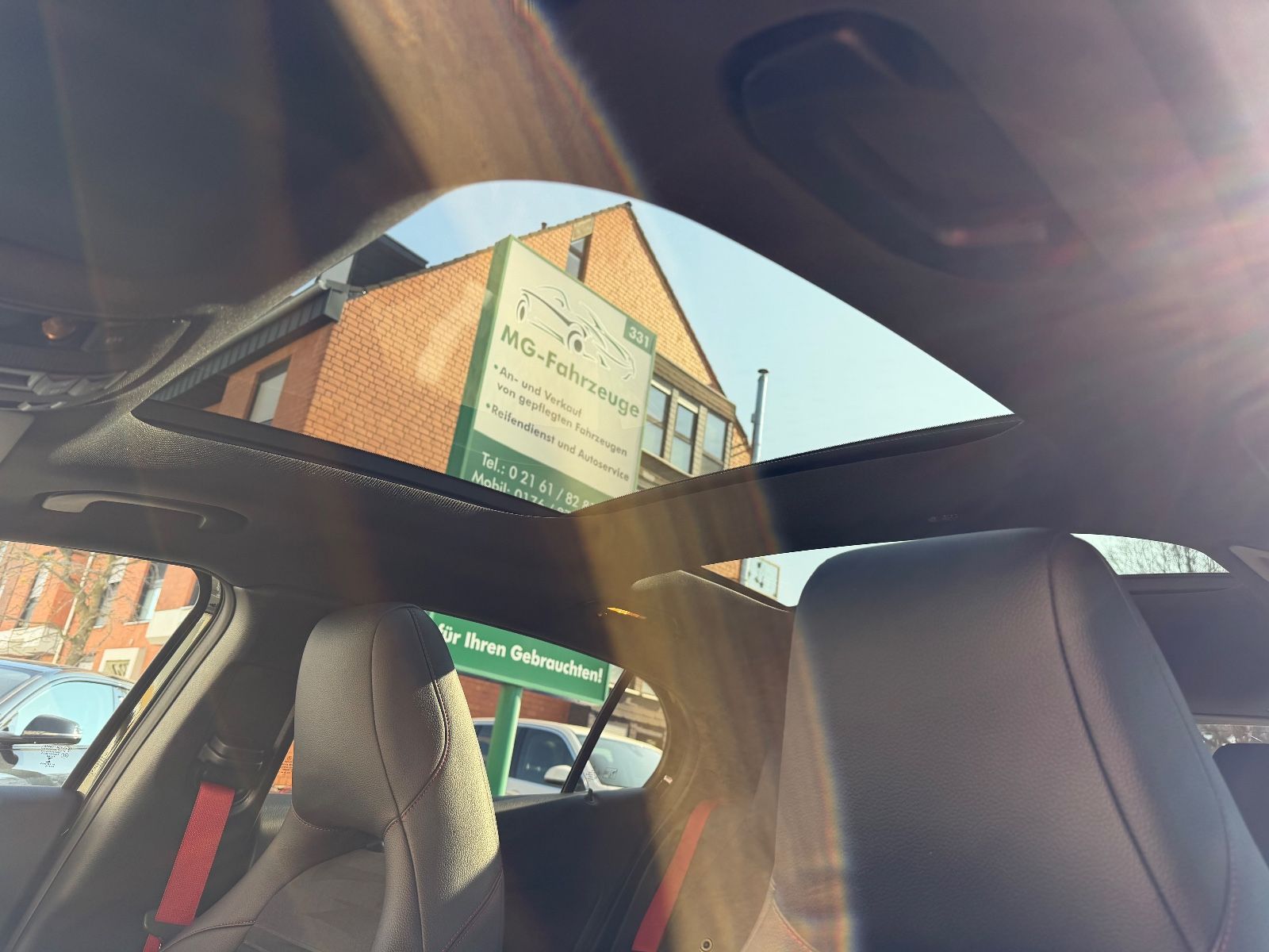 Fahrzeugabbildung Mercedes-Benz GLA 45 AMG 4Matic AERO KIT PANORAMA KLAPPE