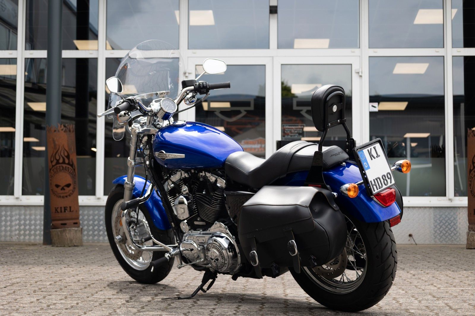 Fahrzeugabbildung Harley-Davidson Sportster XL1200C Custom - JEKILL&HYDE -