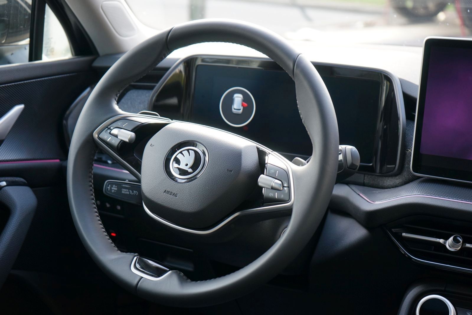 Fahrzeugabbildung SKODA Kodiaq 1.5 TSI Selection 7 Sitzer*Kam*Acc*Pano
