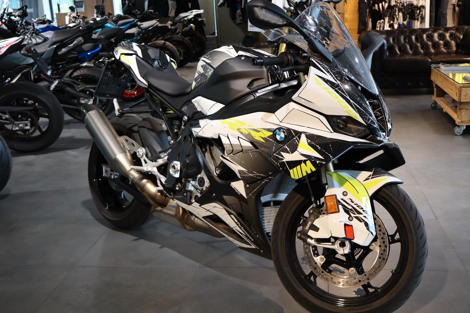 BMW S 1000 RR mit Graphic Kit