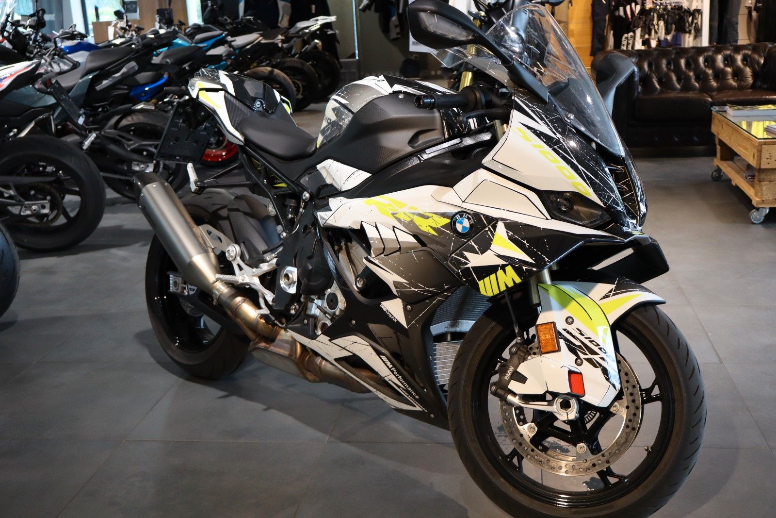 Fahrzeugabbildung BMW S 1000 RR mit Graphic Kit