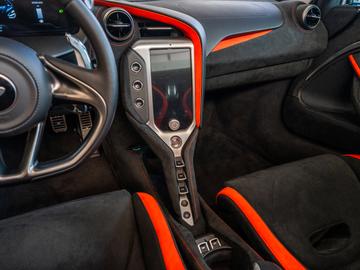 صورة 8 لـ 2024 Mclaren 750S