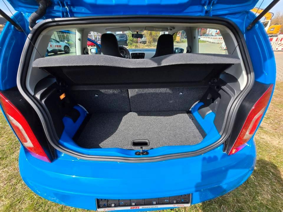 Volkswagen up! move up!