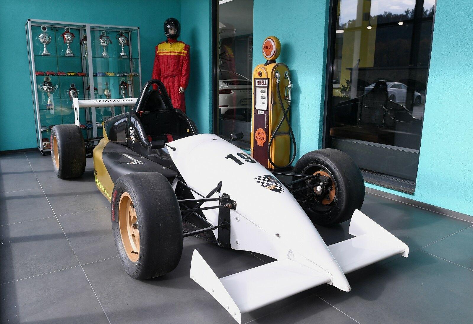 showroom-image-bottom