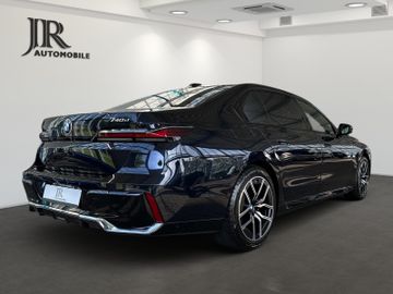 BMW 740 - 7