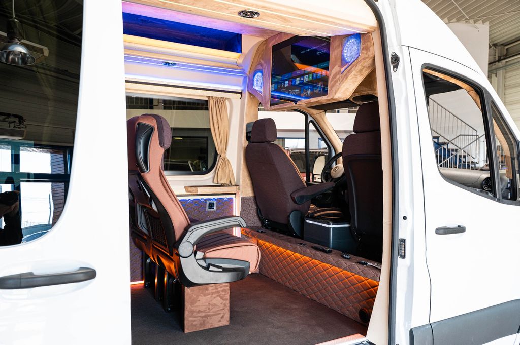 Image of Mercedes-Benz Sprinter