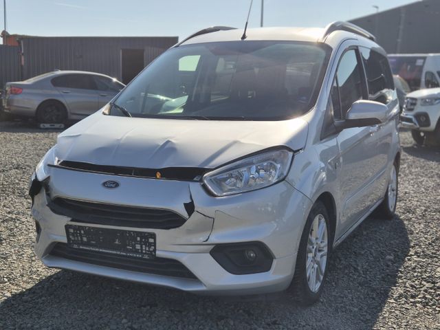 Ford Tourneo Courier 1.5 - Titanium - EU6