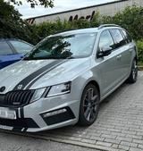 Skoda Octavia RS 2,00 TDI scheckheft gepflegt - Skoda Octavia: 00