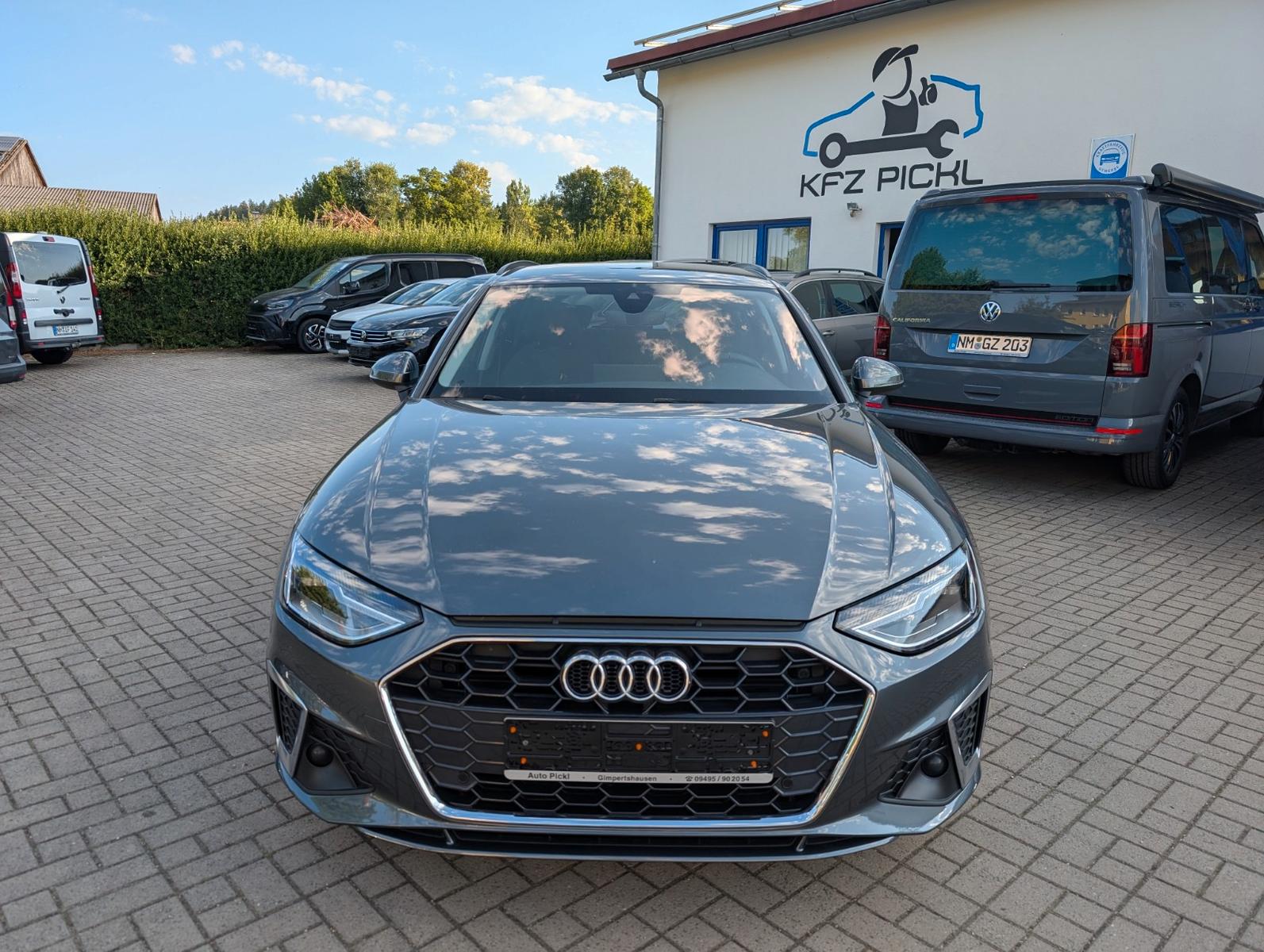 Audi A4 Avant 30 TDI S line,s-tronic,Sports. Navi,LED