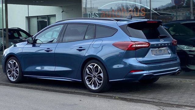 Fahrzeugabbildung Ford Focus Turnier ST-Line X, Styling*PANO*Matrix-LED