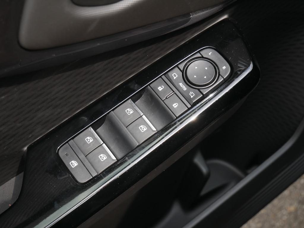 Suzuki e Vitara eAxle Comfort SHZ KAMERA NAVI ACC LED