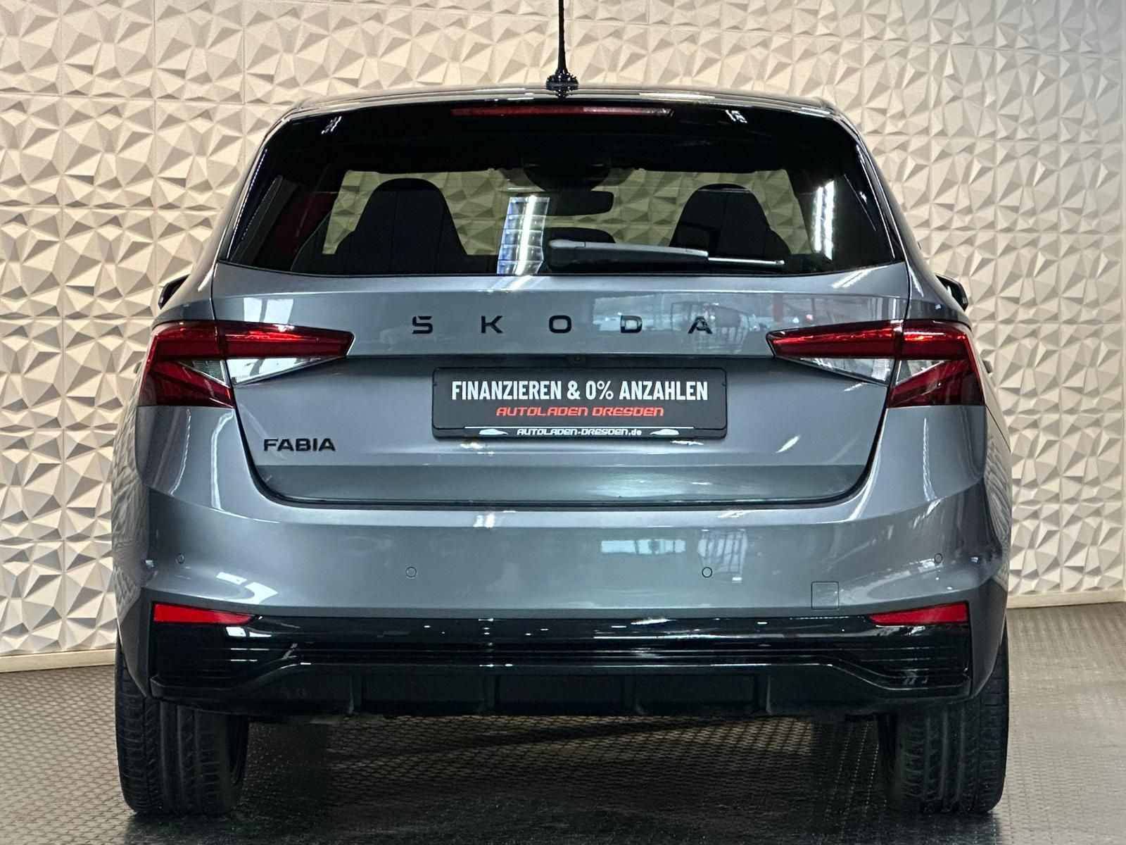 SKODA Fabia 1.5TSI MONTE CARLO* LED#SHZ#LH#ACC#KEYLESS - Image 6