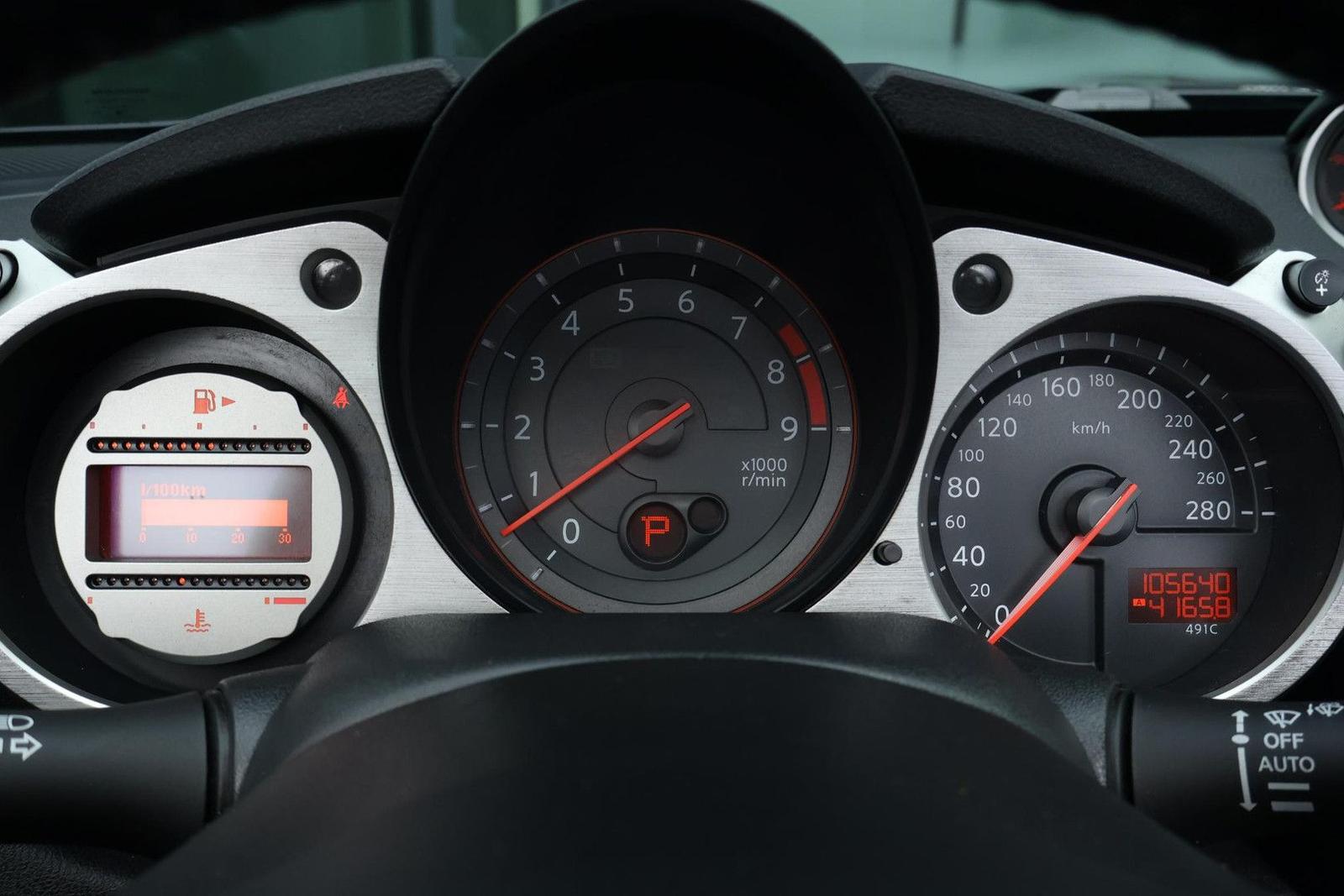 Nissan 370Z Roadster 3.7 V6 Pack | 328 ch | BVA | Capote électrique | Sièges chauffants | Xénon | Bluetooth | Régulateur de vitesse