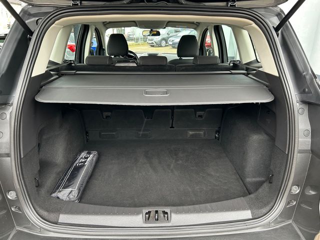 Fahrzeugabbildung Ford Kuga 1.5 +Kamera+AHK+KLM+Allwetter+Navi+SHZ+BT+