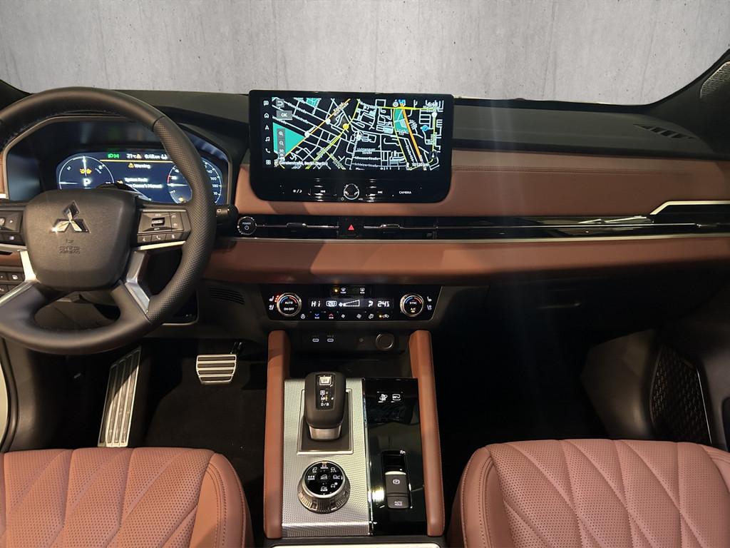 Mitsubishi Outlander Plug-in Hybrid TOP + Luxury Paket PANO