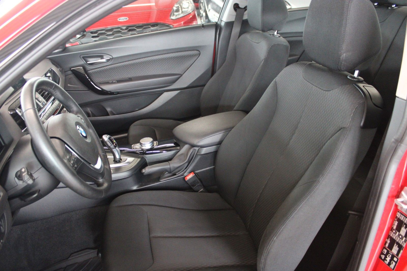 Fahrzeugabbildung BMW 220d xDrive Steptronic Coupé Advantage AHK uvm.