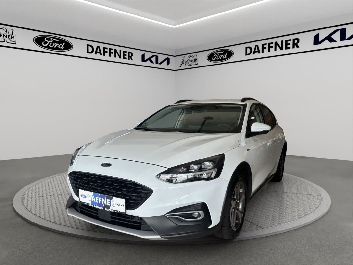 Fahrzeugabbildung Ford Focus Active, AUTOMATIK, WINTERPAKET