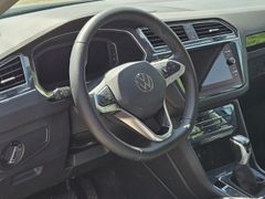 Fahrzeugabbildung Tiguan Life eHybrid 1.4 TSI LED KAM AHK