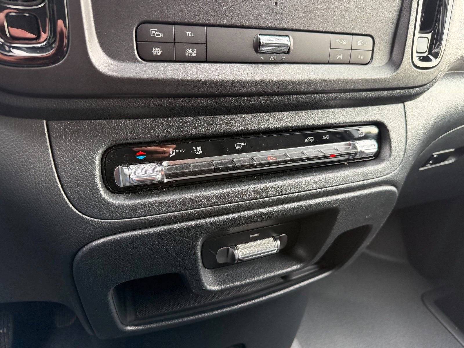 Fahrzeugabbildung Mercedes-Benz Vito 116 CDI 9G Klima Kamera SHZ