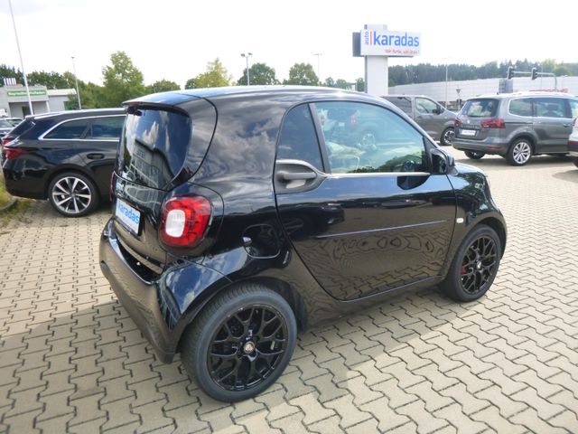 Fahrzeugabbildung Smart fortwo coupe electric drive / EQ >25.304 KM<