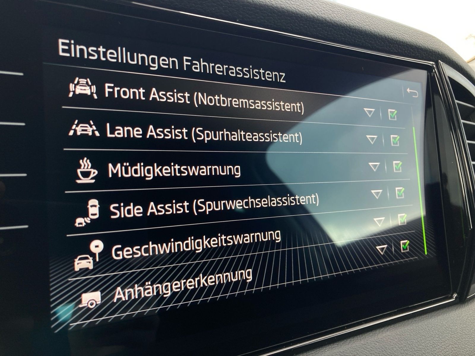 Skoda Karoq - Bild 16