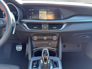 Alfa Romeo Stelvio MY24 2.2 Diesel 16V AT8-Q4 *AHK*ACC*SHZ*